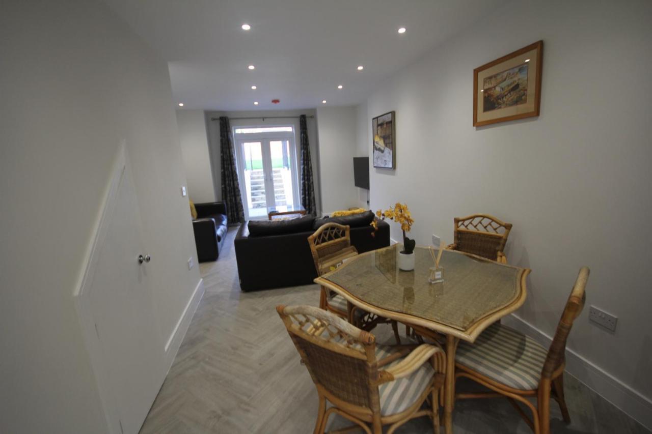 Eversley's Mews Apartamento *