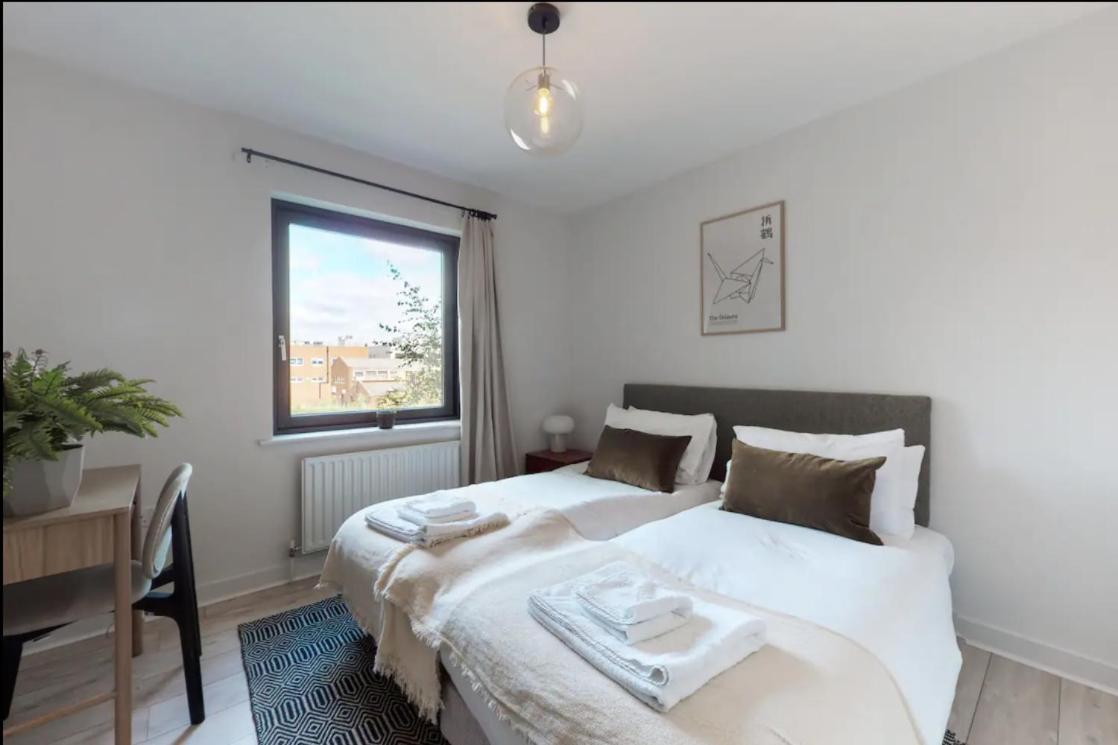 Modern 2 Bedroom Flat With Patio In Turnpike Lane Appartement *