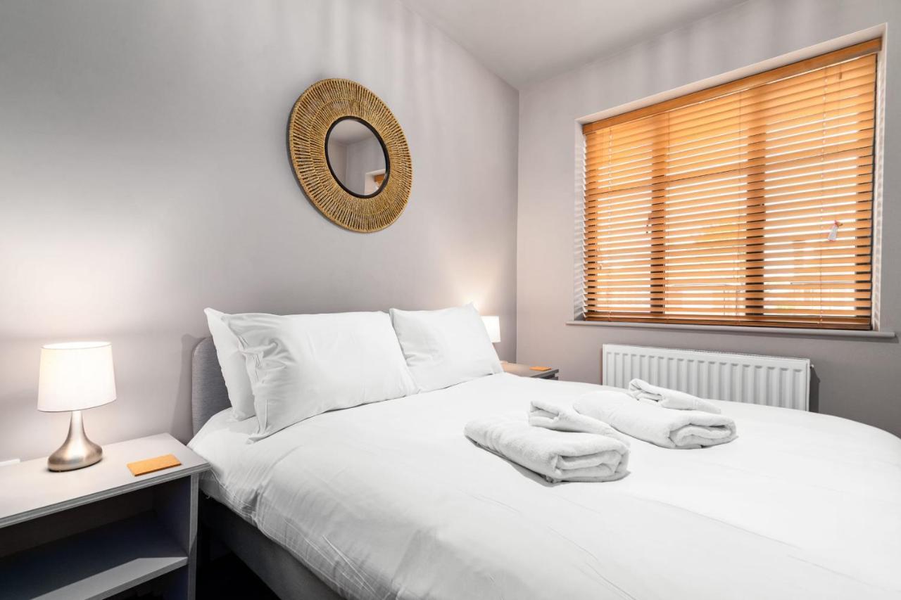 Lovely 2-bed - Hosted By Guestready * Londres