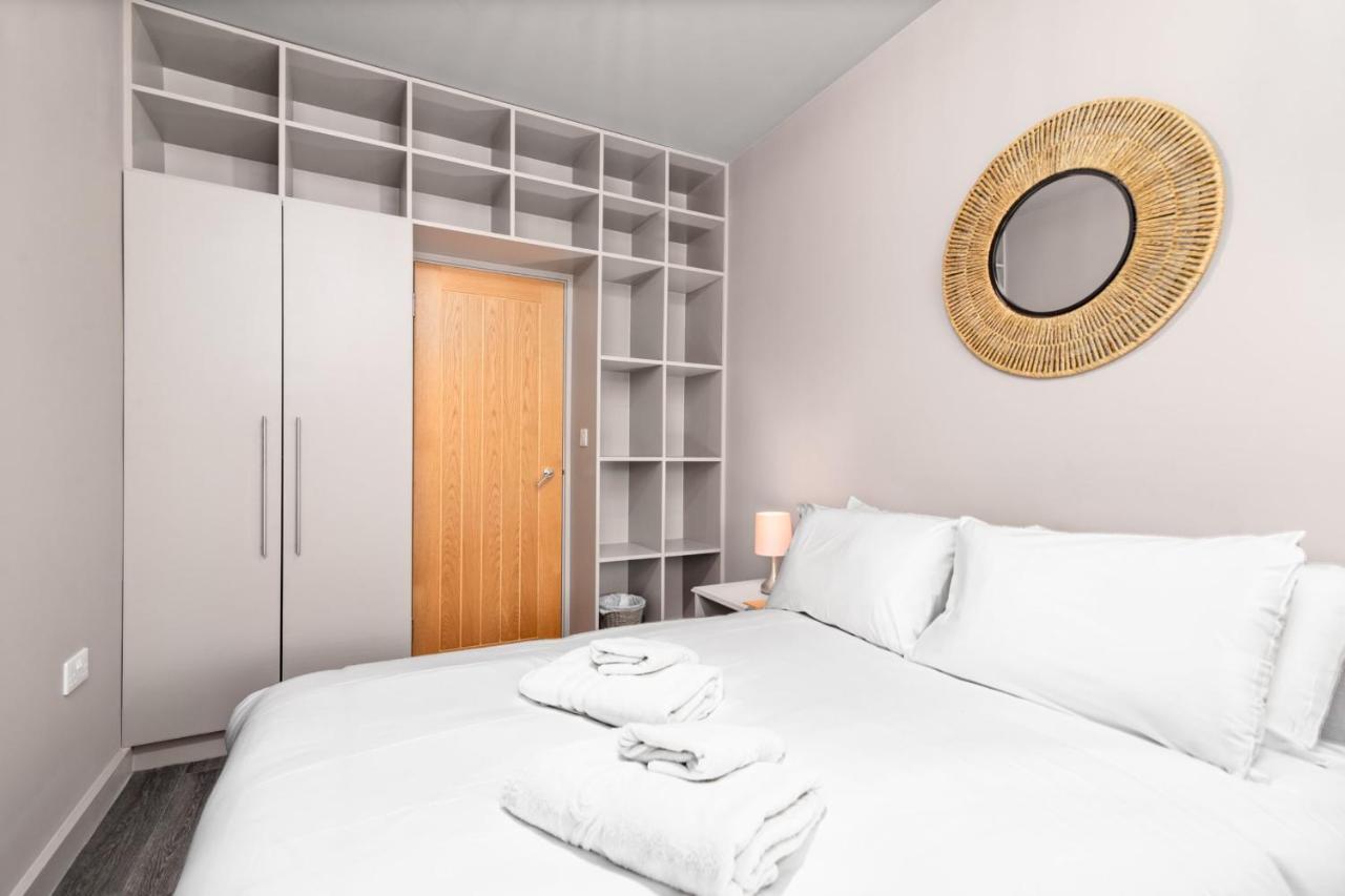 Lovely 2-bed - Hosted By Guestready Hébergement de vacances *