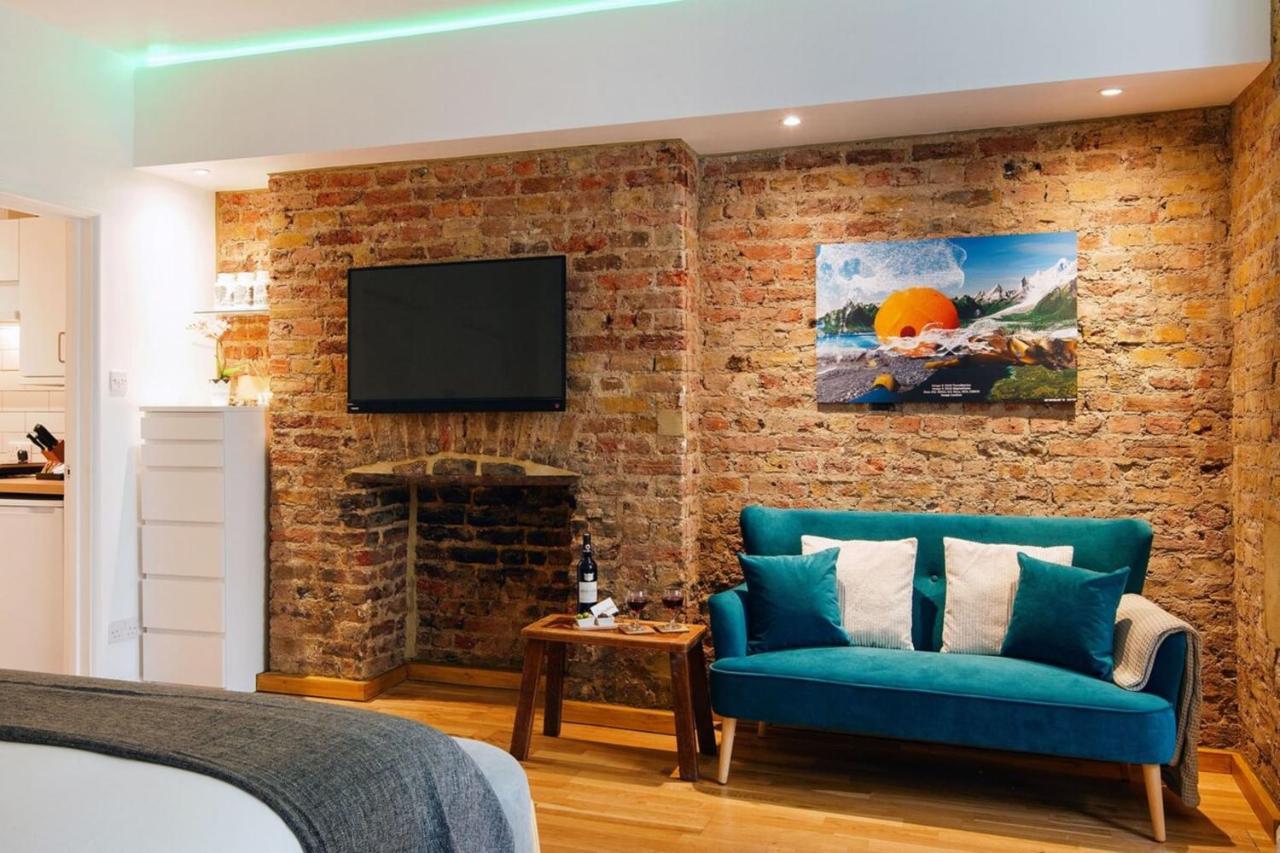 The Lovely Longridge Road Apartamento Londres