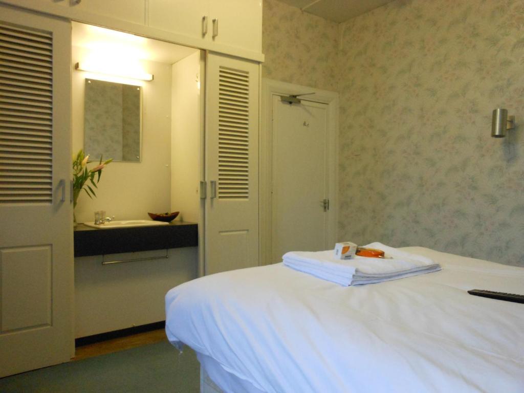 Silkhouse Guest house London