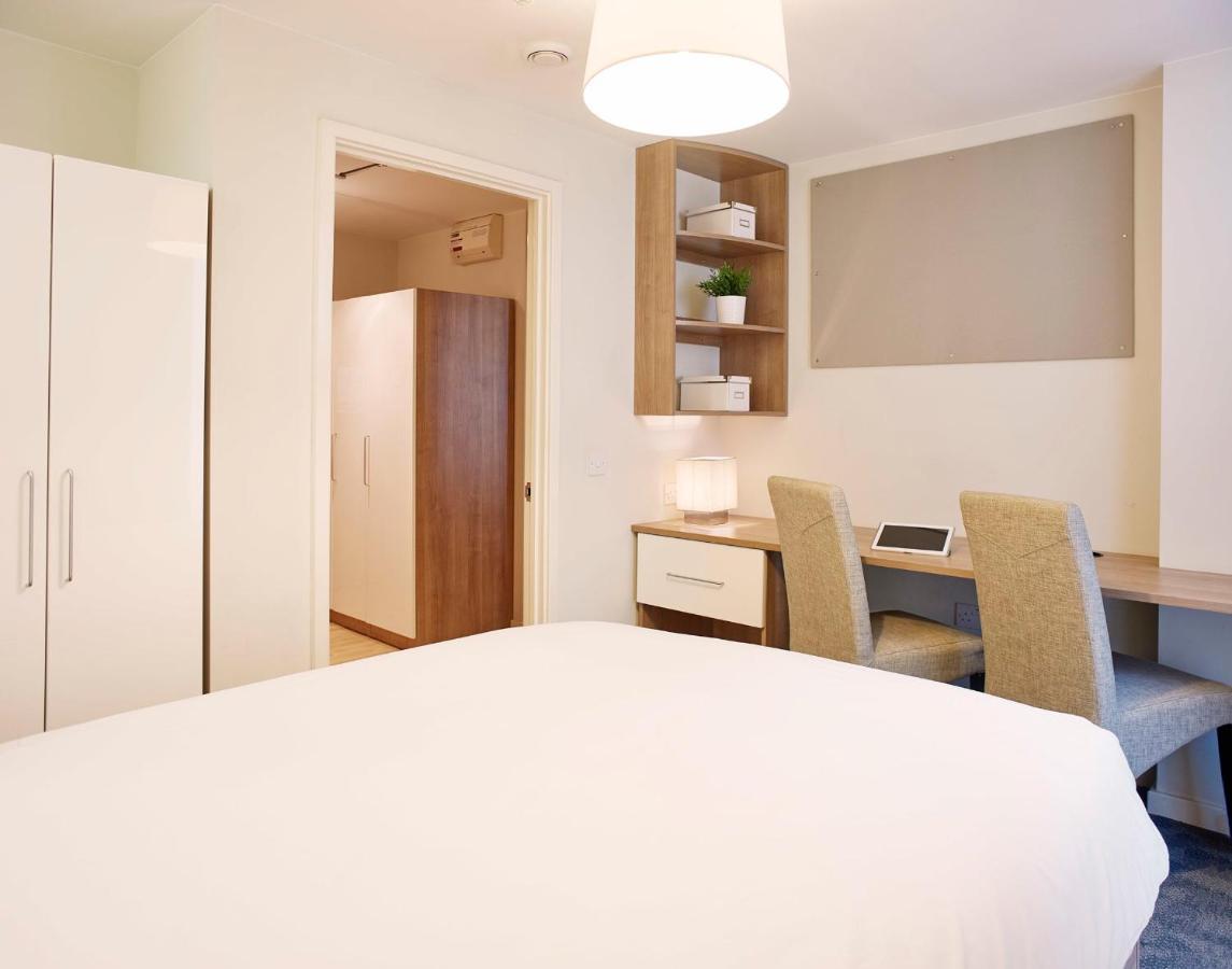 Chic And At Chapter South Bank In Apartment *