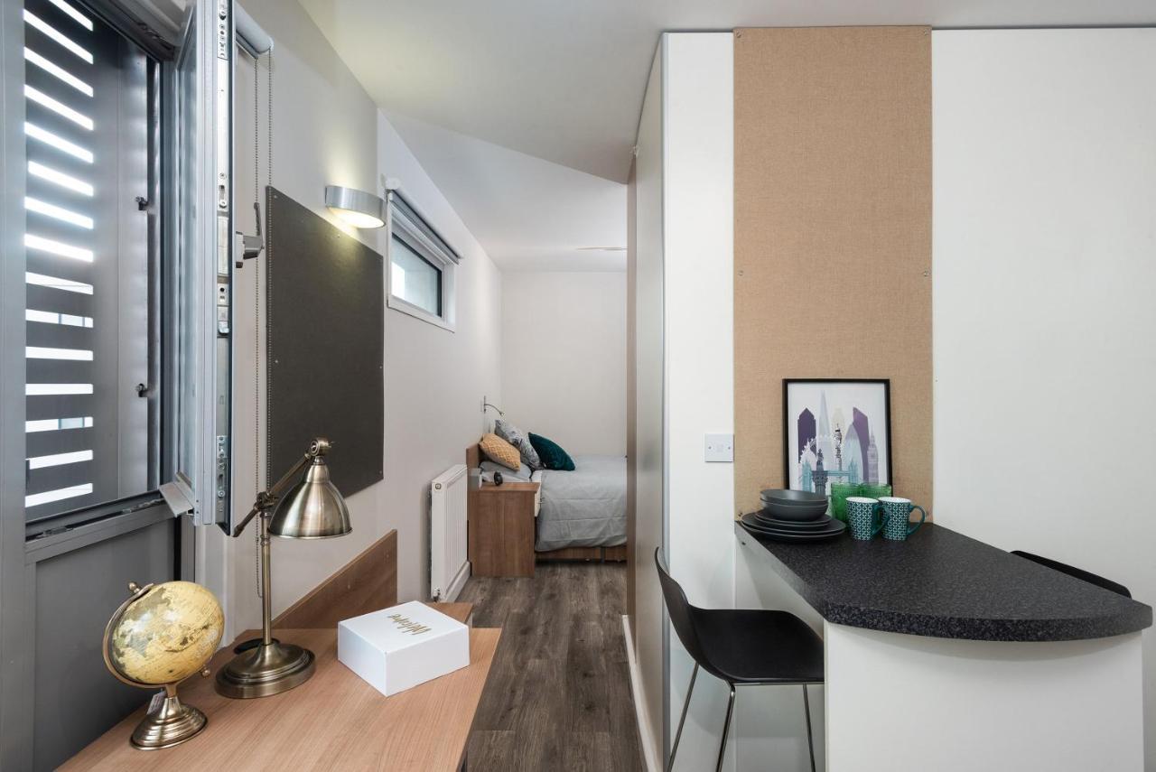 Apartment Chic And At Chapter South Bank In London
