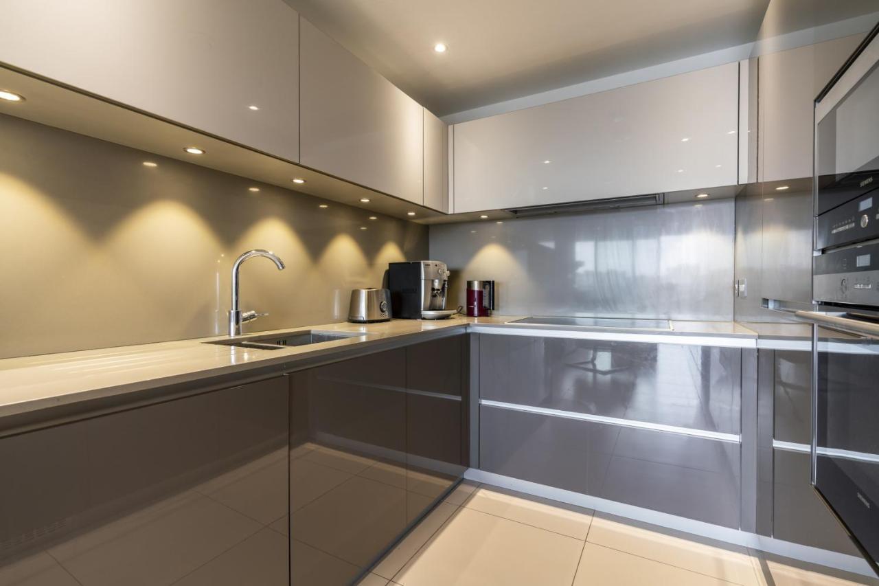 1br Penthouse Flat In East