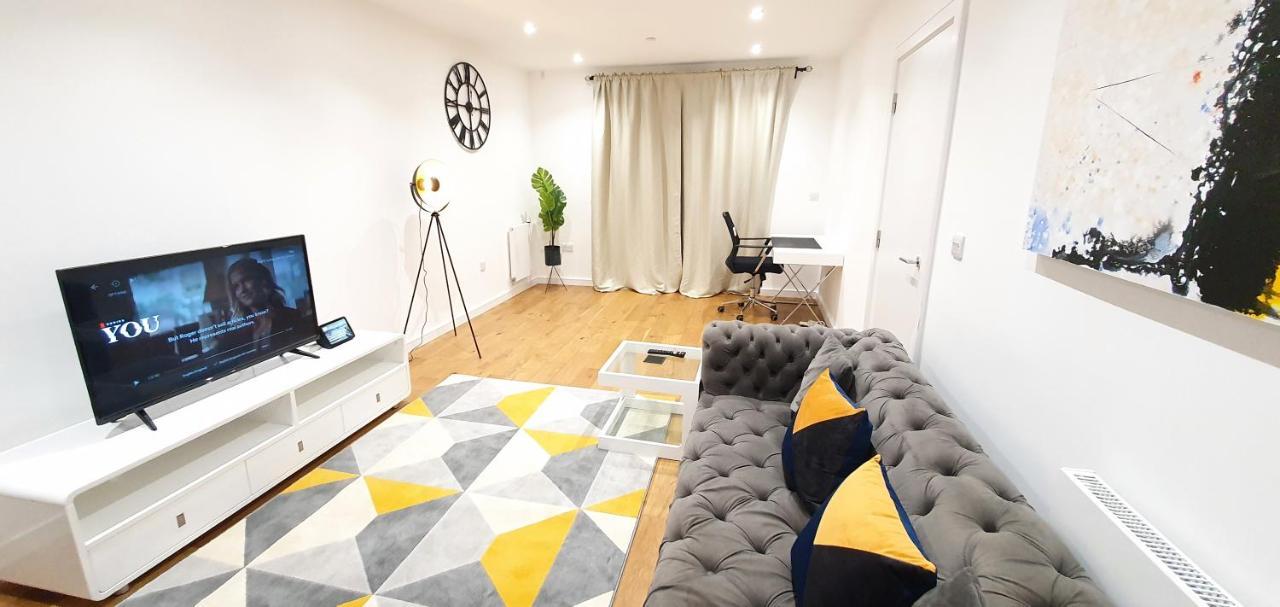 Apartment Garland Modern 3 Bedroom House Westfield - Stratford *