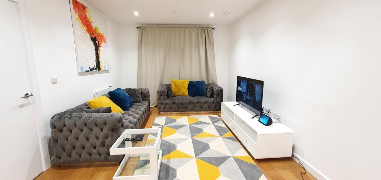 Apartment Garland Modern 3 Bedroom House Westfield - Stratford London