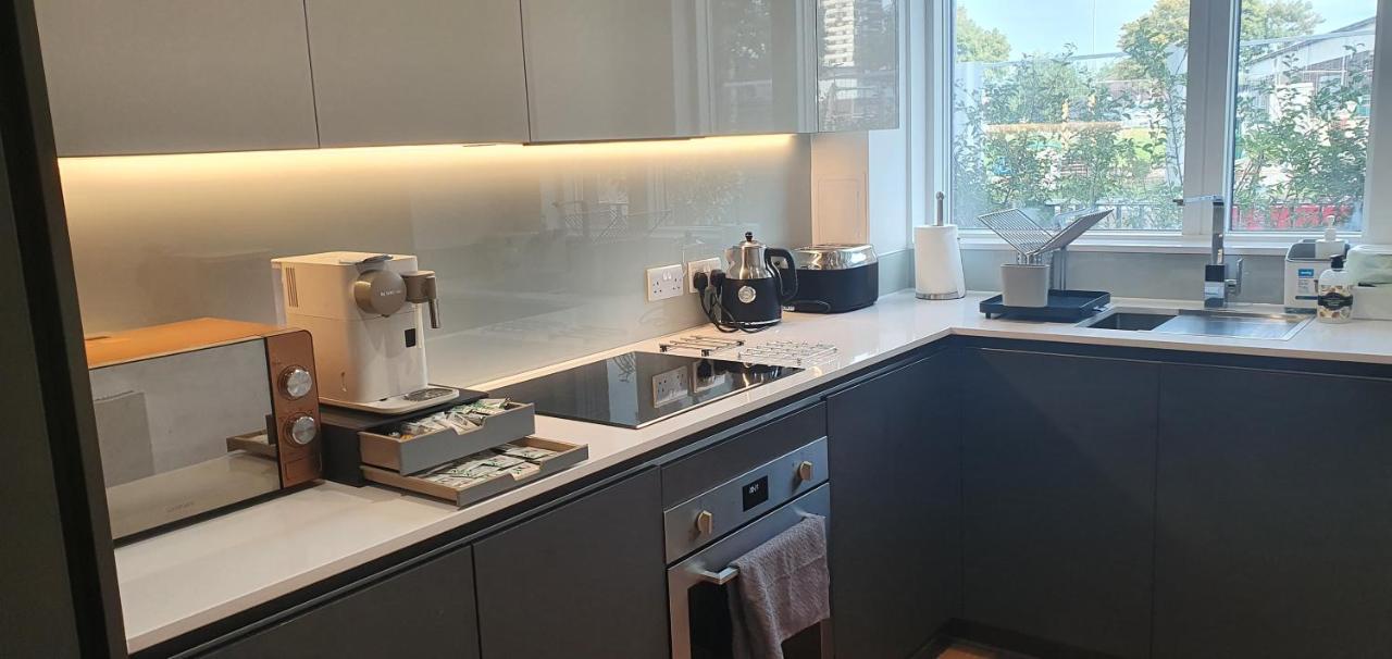 Apartment Garland Modern 3 Bedroom House Westfield - Stratford *