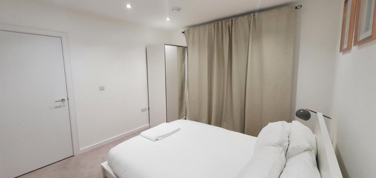 Apartment Garland Modern 3 Bedroom House Westfield - Stratford
