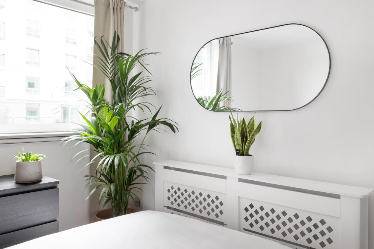 Apartment Riverside Balcony Apartments, 10 Minutes From Oxford Circus