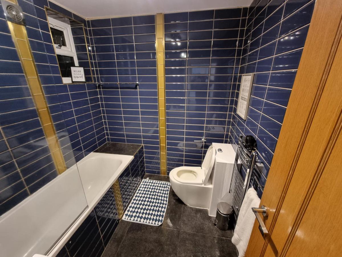 Spacious & Central Park Ground Floor Flat Apartamento *