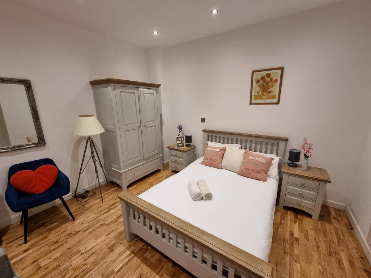 Apartamento Spacious & Central Park Ground Floor Flat *