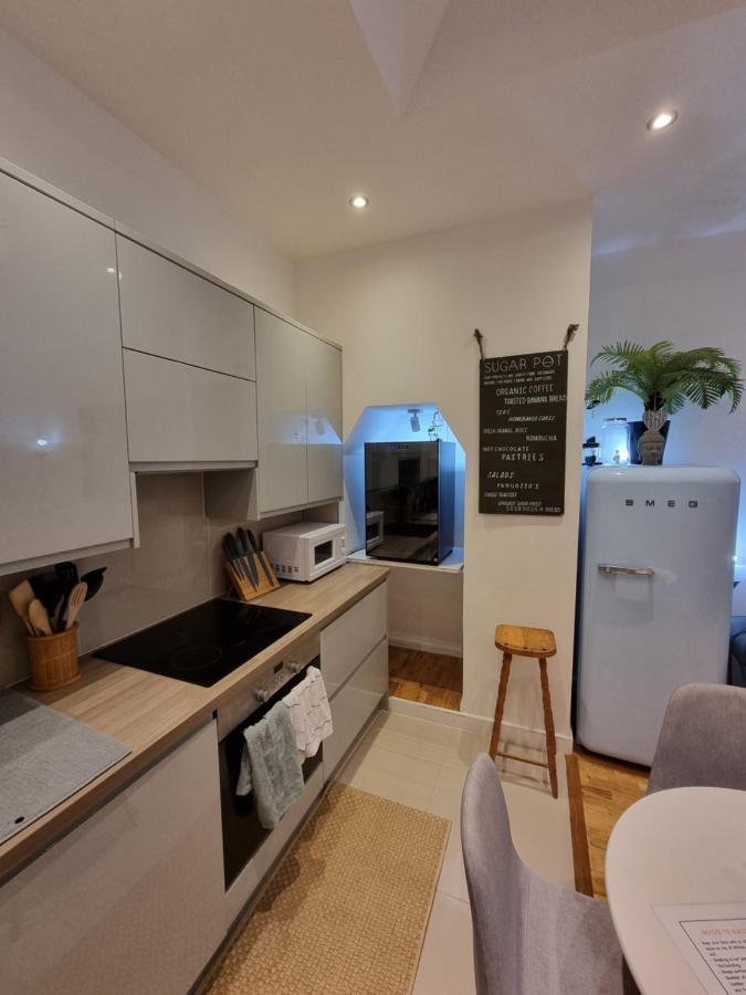 Spacious & Central Park Ground Floor Flat Apartamento