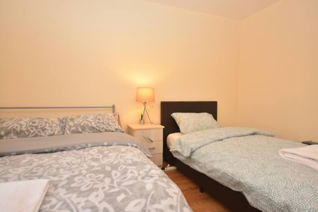 Appartement Spacious 2bedroom With Patio By Excel Centre Londres