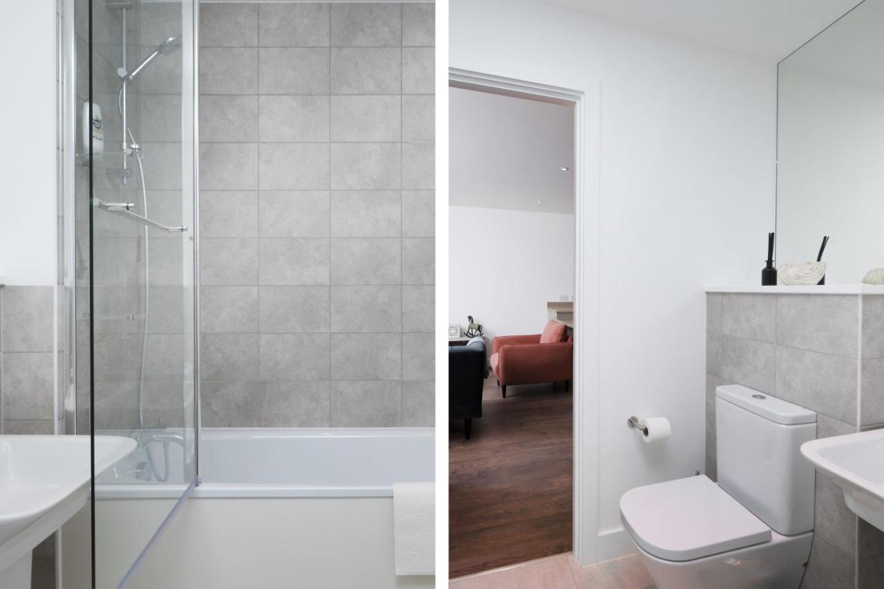 Modern And At Barking Wharf In Appartement *