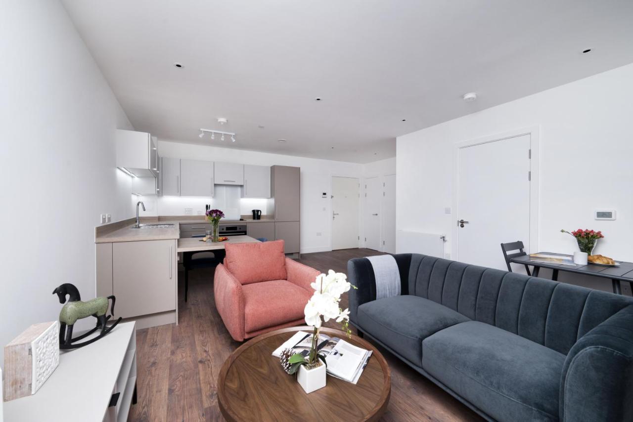 Modern And At Barking Wharf In Appartement Londres