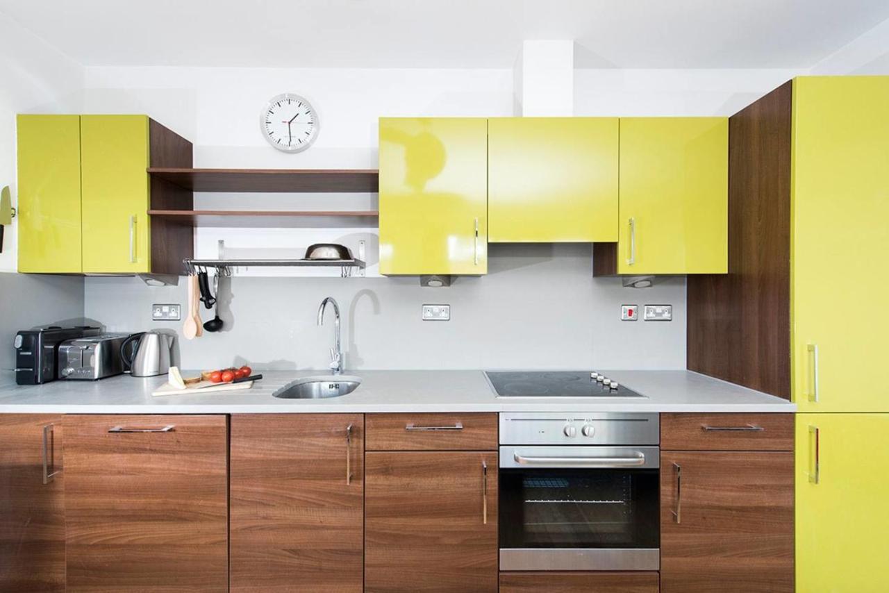 Appartement Stylish 2 Bedroom Flat With Balcony In Londen