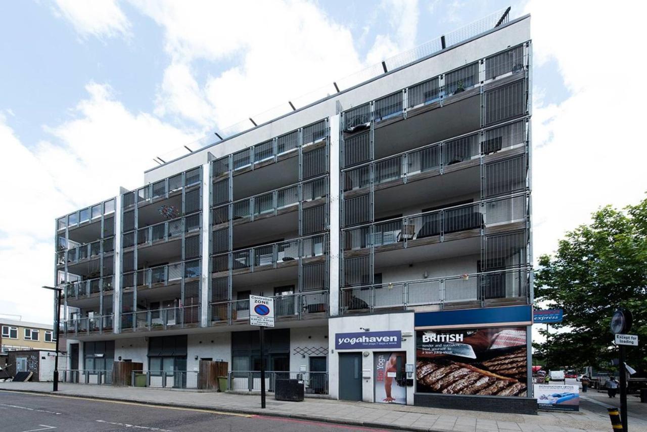 Appartement Stylish 2 Bedroom Flat With Balcony In Londen
