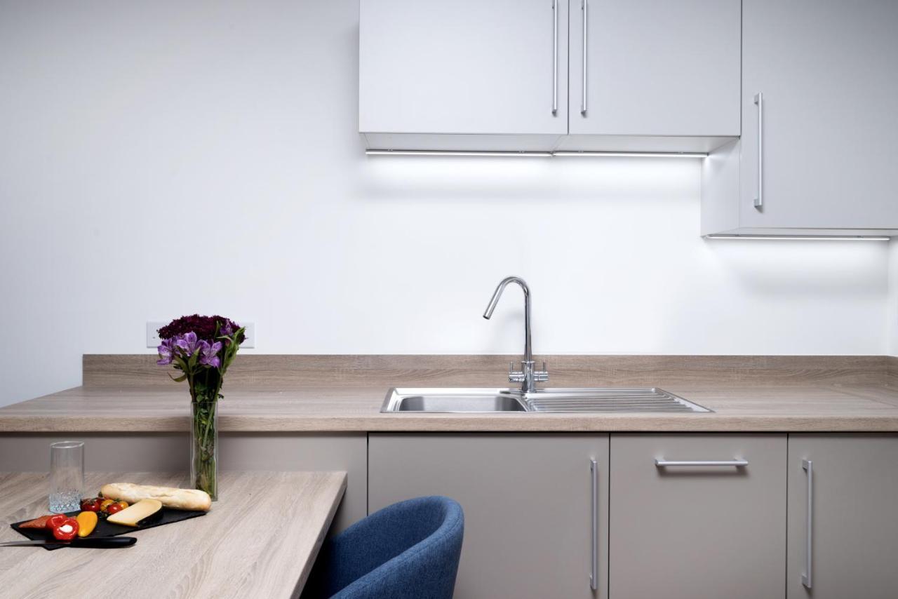 Modern And At Barking Wharf In Appartement *