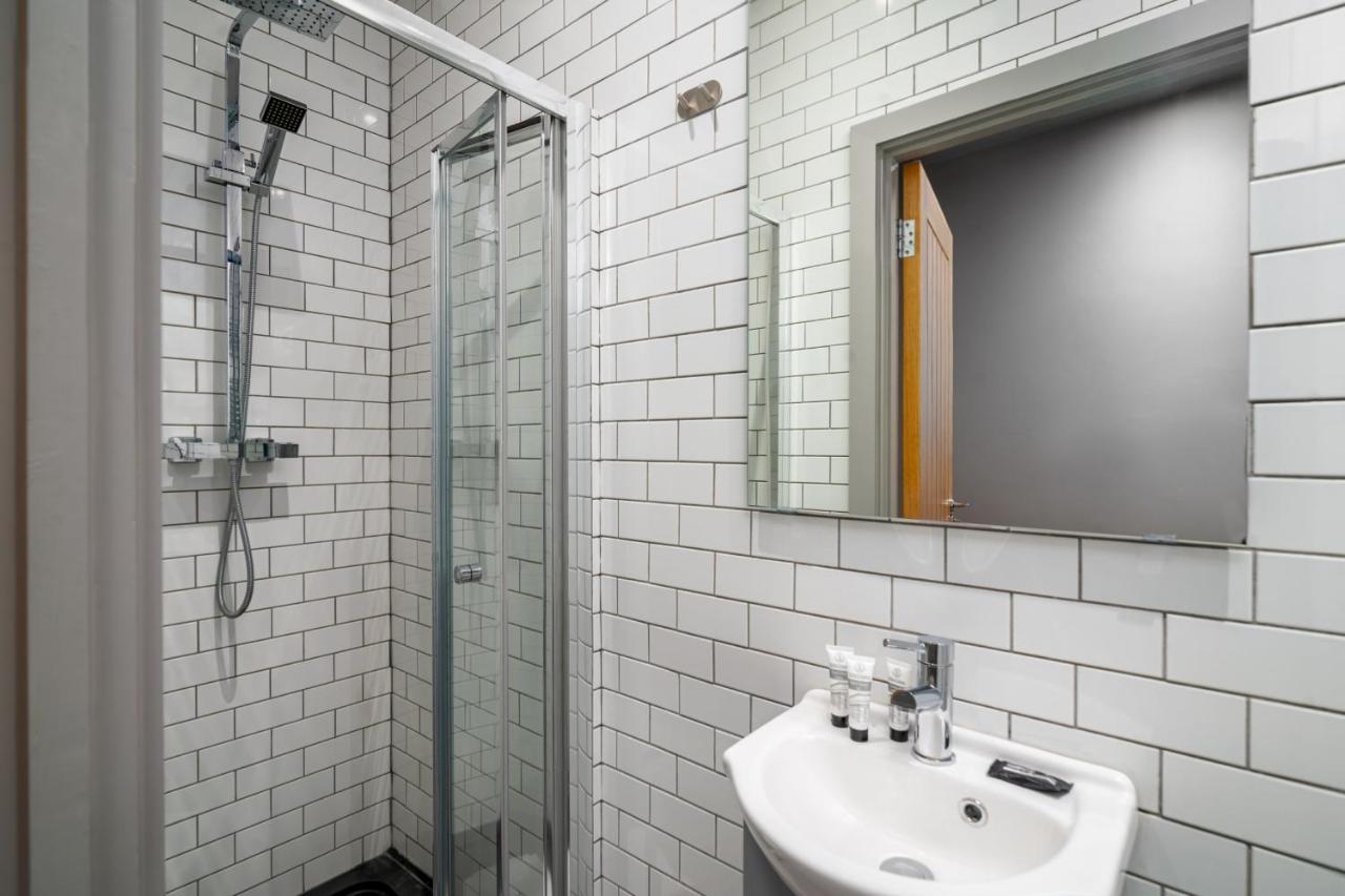 Lovely 2-bed - Hosted By Guestready Hébergement de vacances *