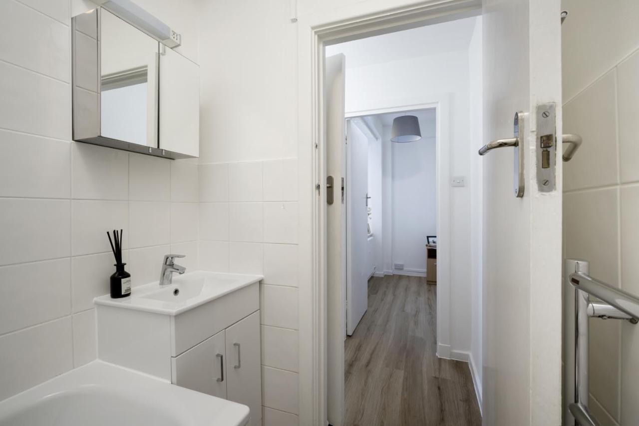 Riverside Accommodation In Pimlico - London Londres