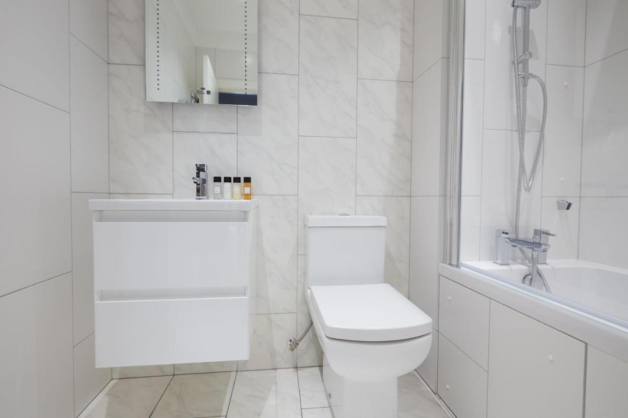 1vh Virginia House, 31 Bloomsbury Way By Living Casa de férias *