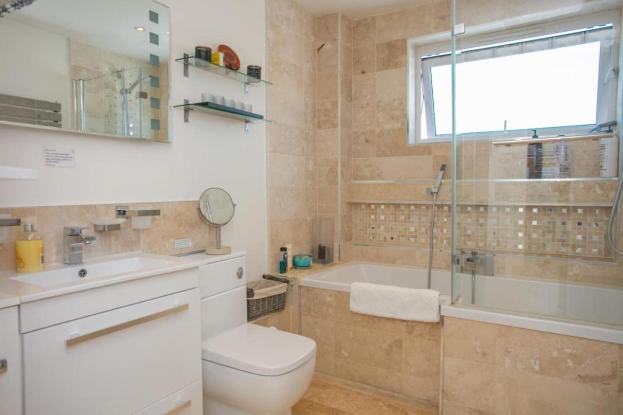 Stunning 3 Bedroom House With Garden In Battersea * Londres
