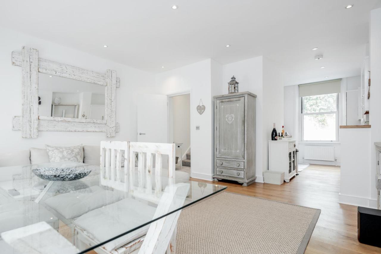 The White Near Kensington High St * London
