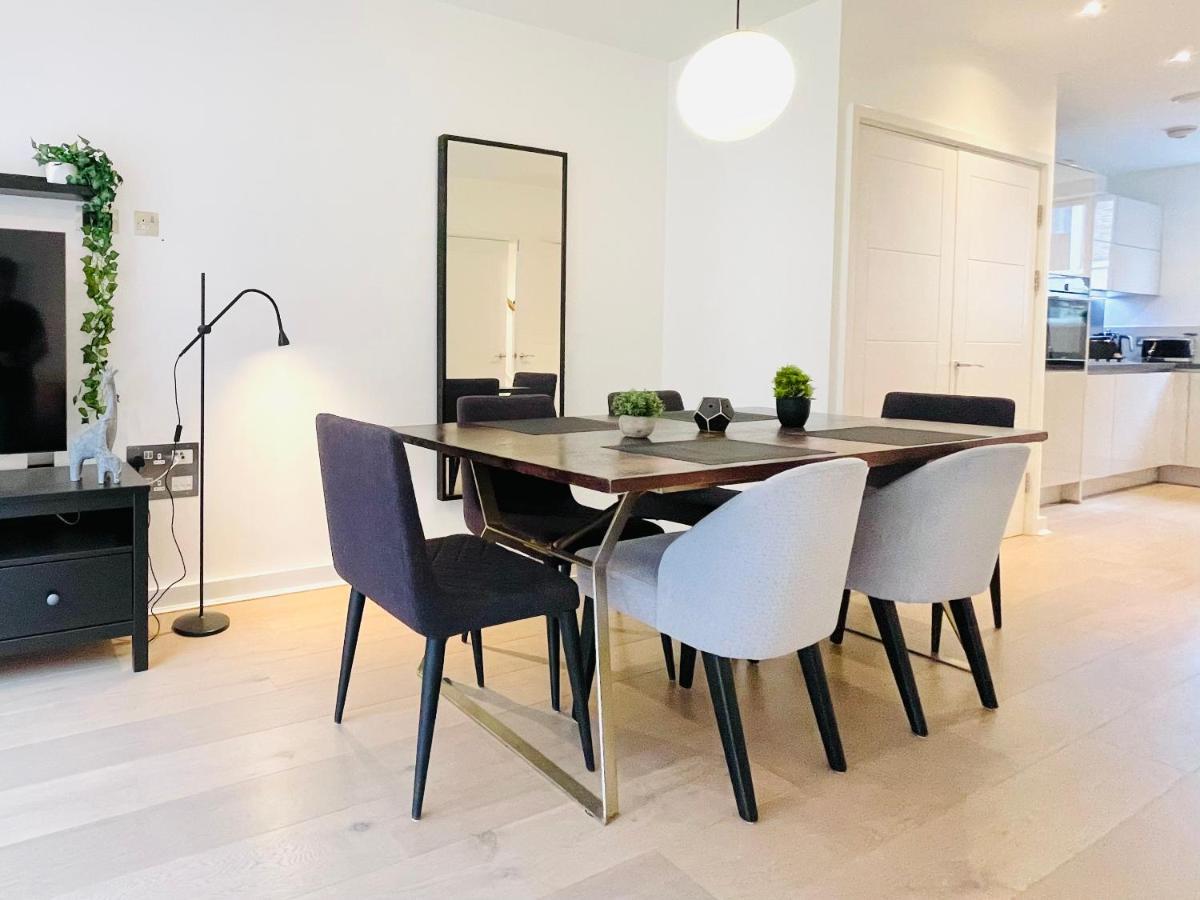 Olympic Family Home, With Own Garden Bliss * Londres