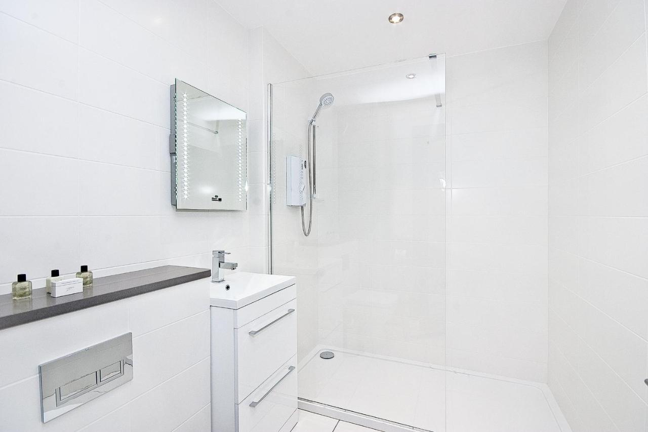 Heinze Flat 402 - One Bedroom Fourth Floor Flat By Living Casa de Férias *