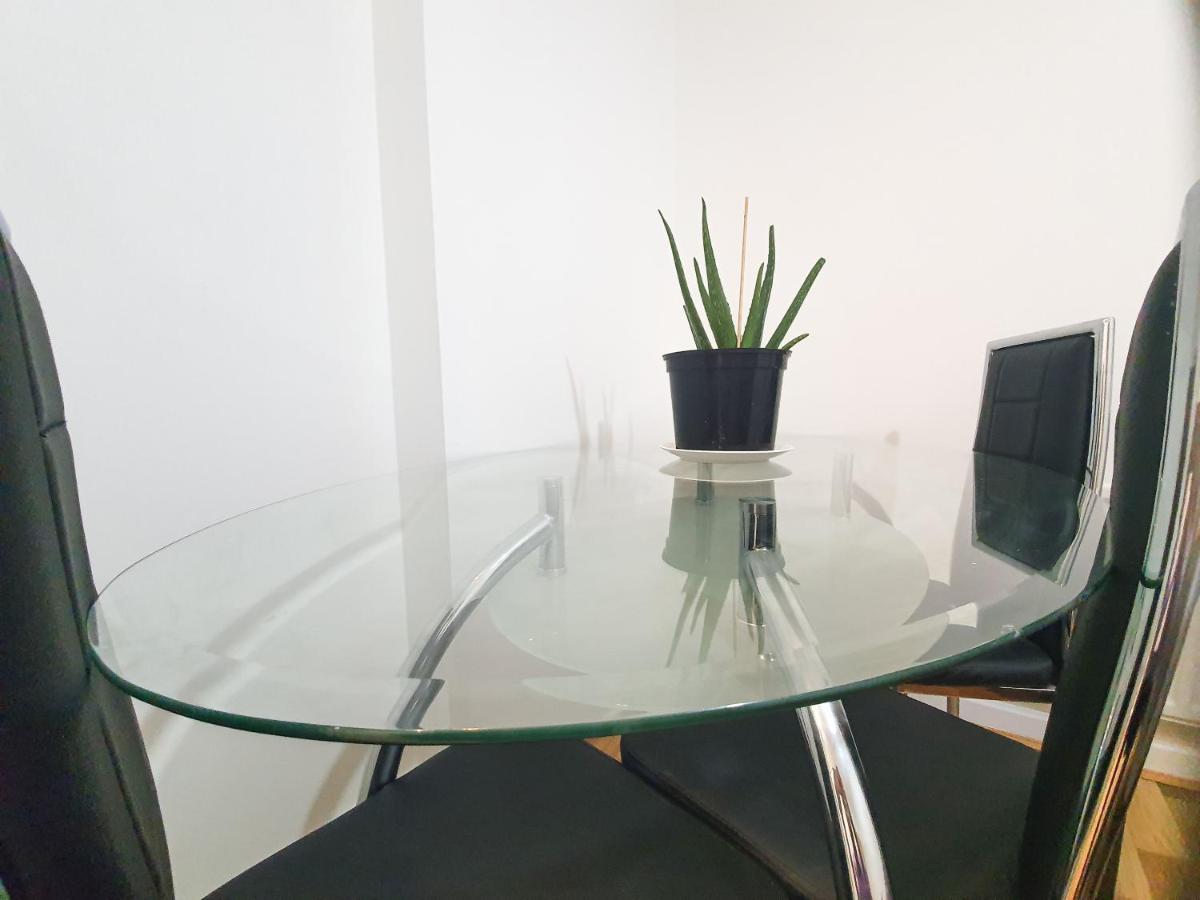 Livestay-modern 3 Bed Apt On 8th Floor With Amazing Views Appartement Londres