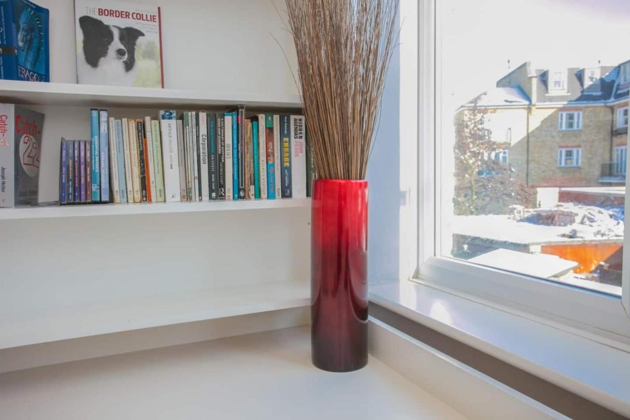 Stunning 3 Bedroom House With Garden In Battersea *