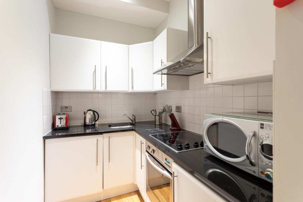 Apartment Groveland Court 1 *