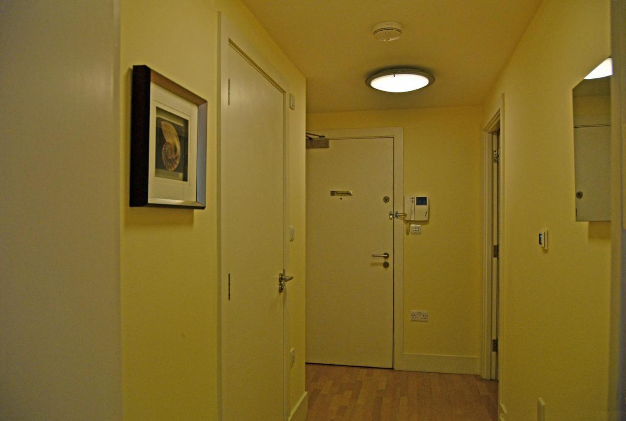 Modern In By River Thames Apartamento Londres