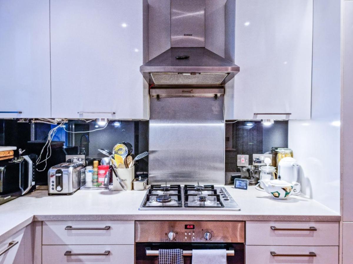 Apartamento Pass The Keys Family Friendly 2 Bedroom Gem In Shepherd's Bush Londres