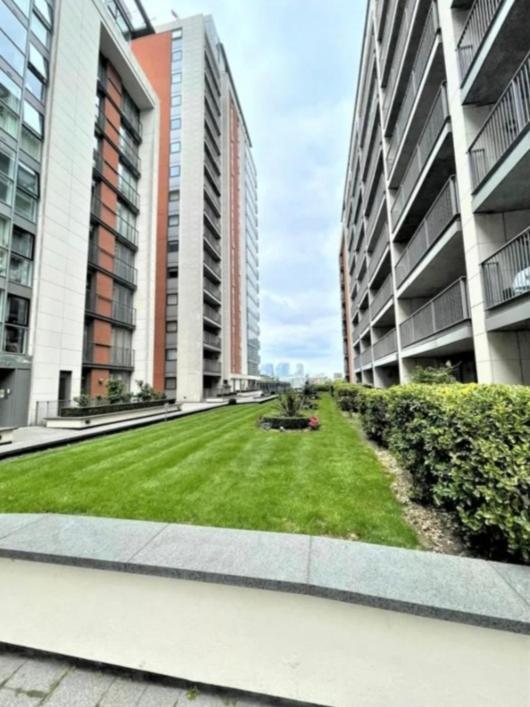 Lovely Waterfront Flat Canary Wharf Excel Centre