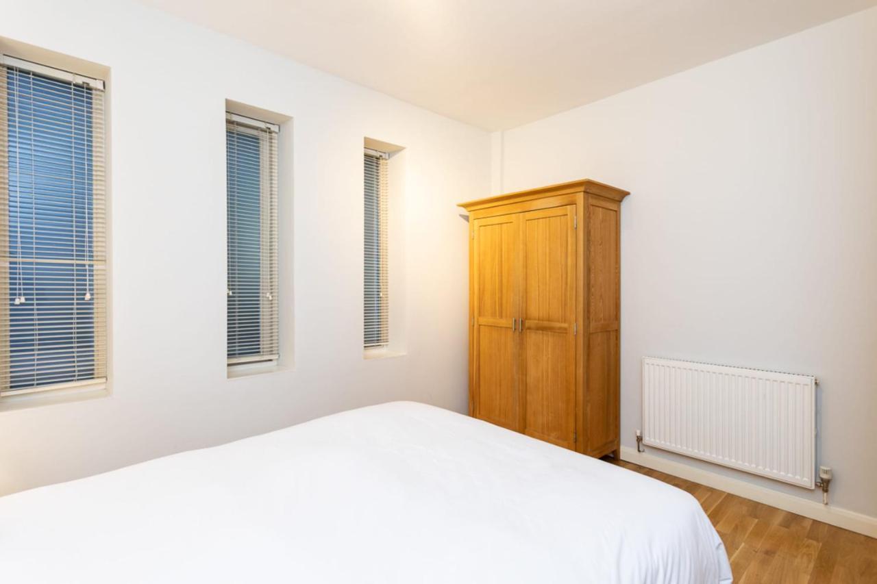 Apartment Groveland Court 1 *