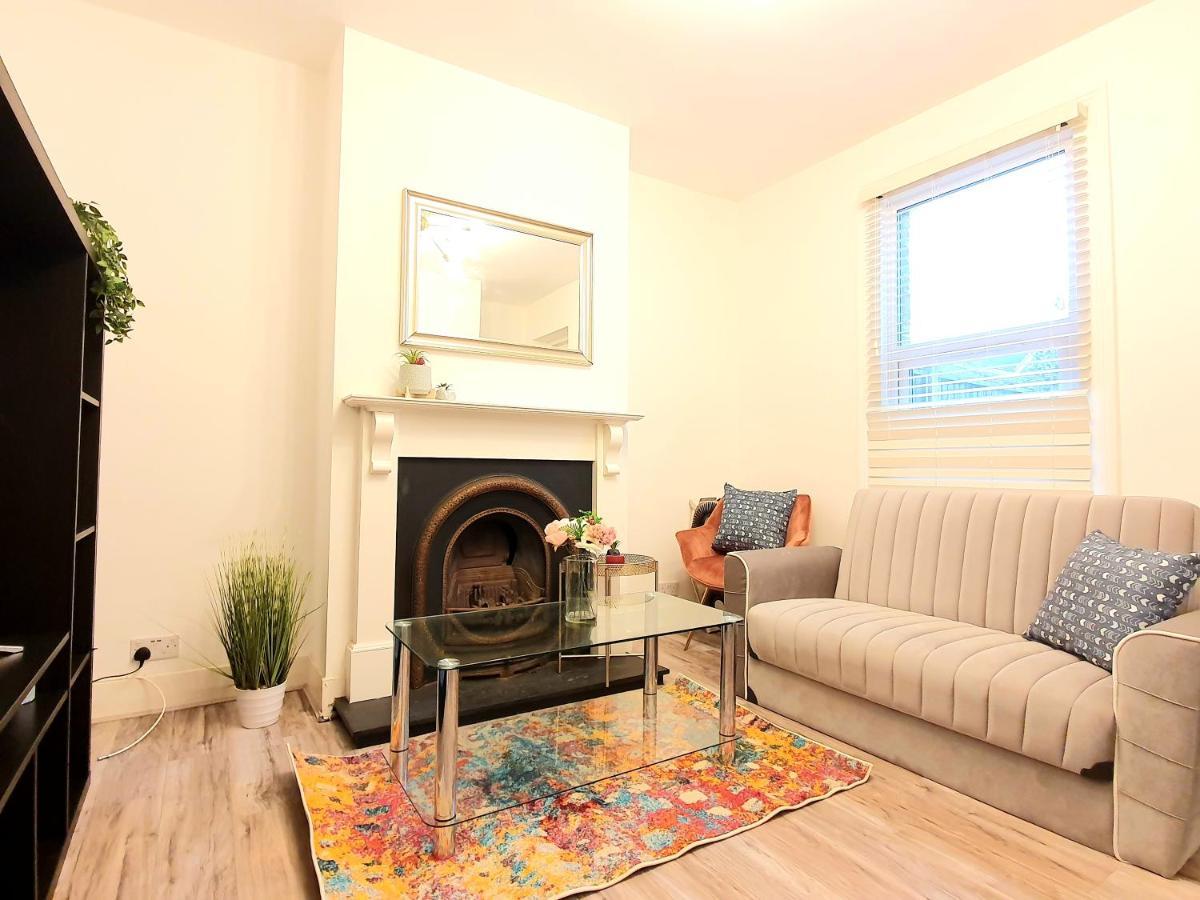 Wimbledon Ideal 1 Bedroom Ground Floor With Garden London