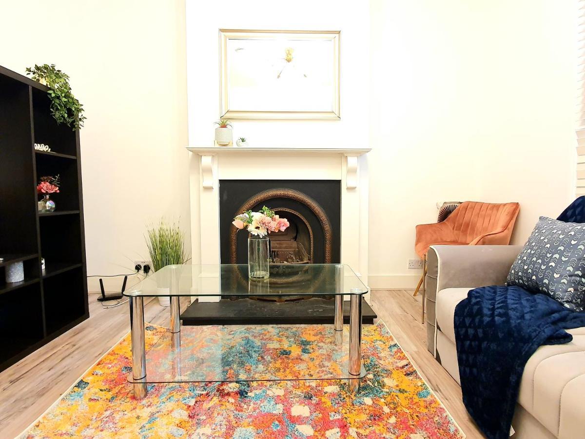 Wimbledon Ideal 1 Bedroom Ground Floor With Garden Hébergement de vacances Londres