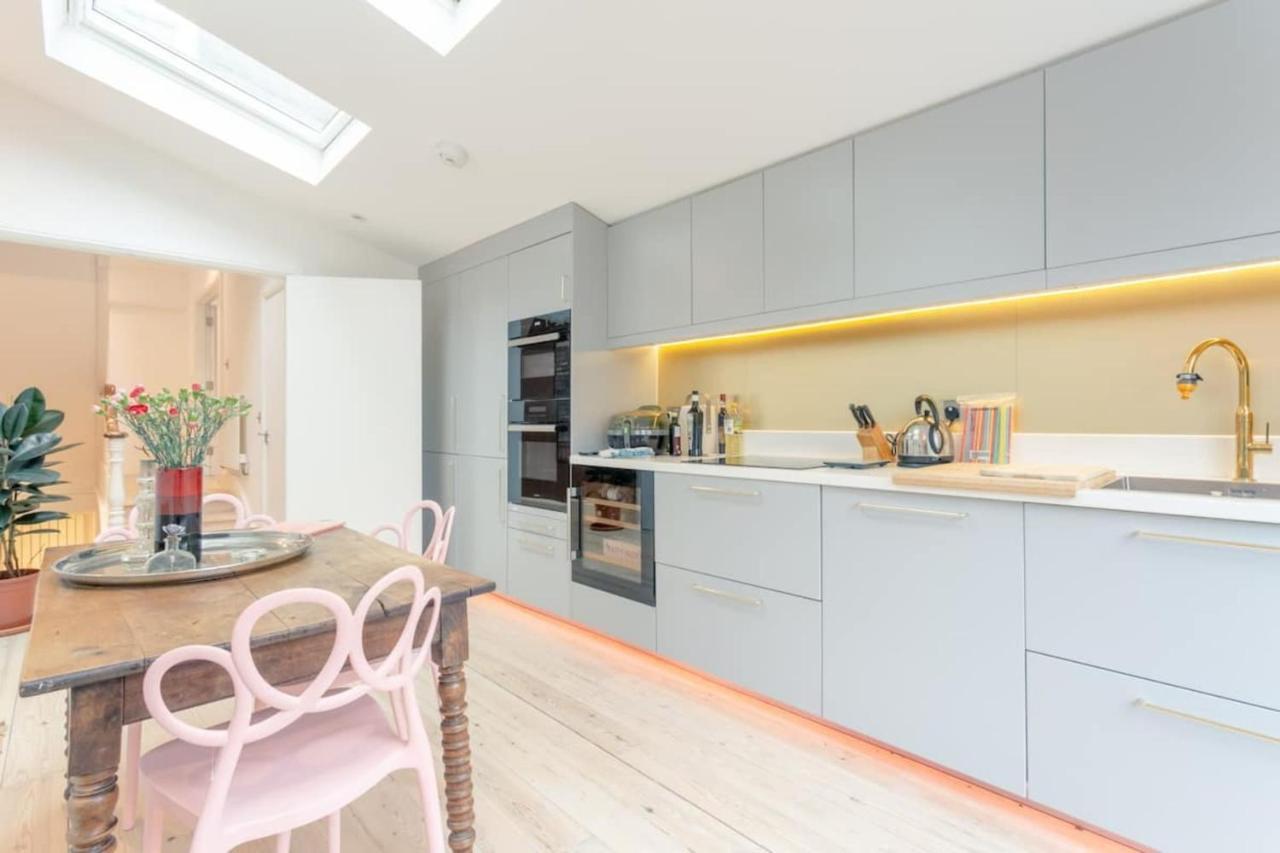 Stylish 2 Bedroom In Londres