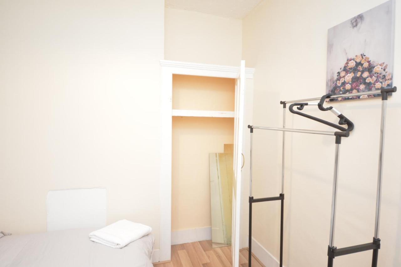 Cheerful 4 Bedroom House In Greater Holiday home