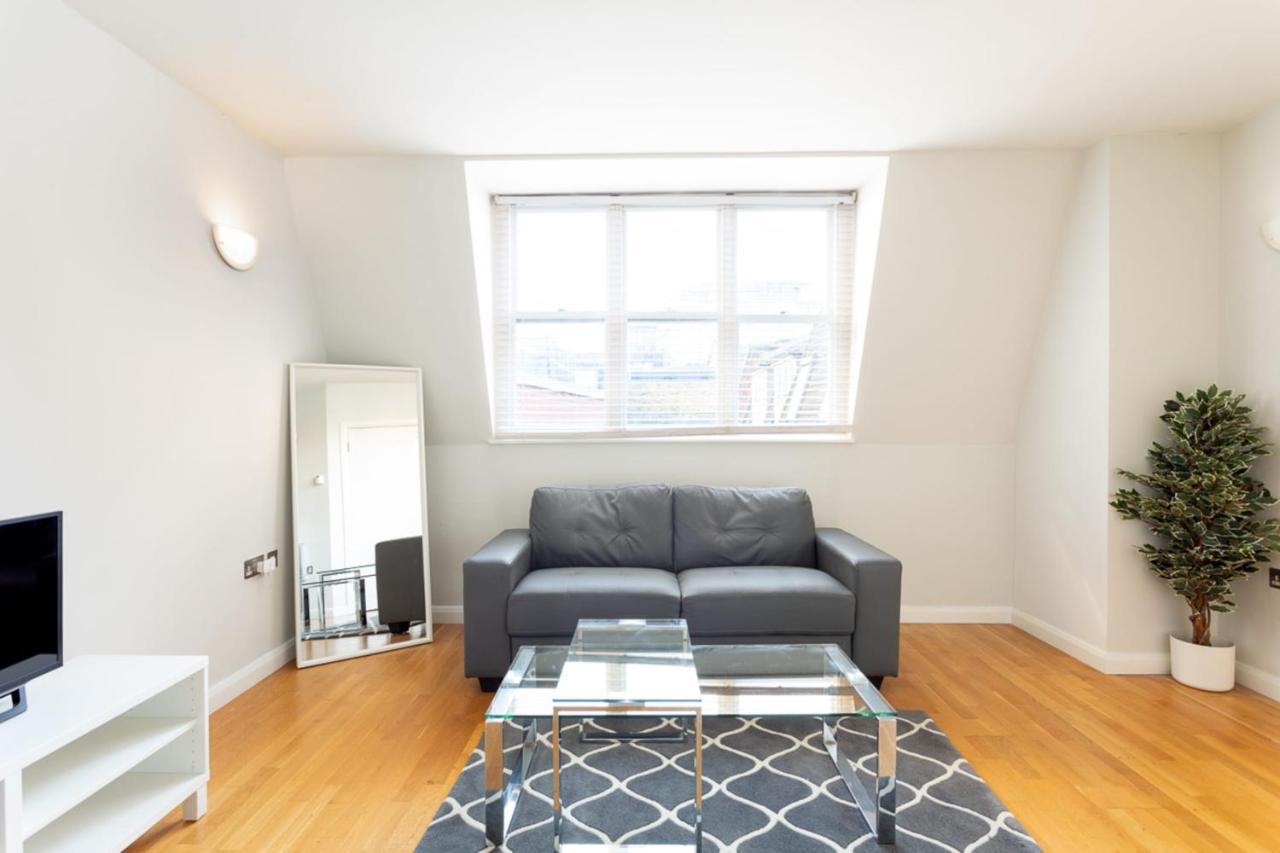 Apartment Groveland Court 1 *