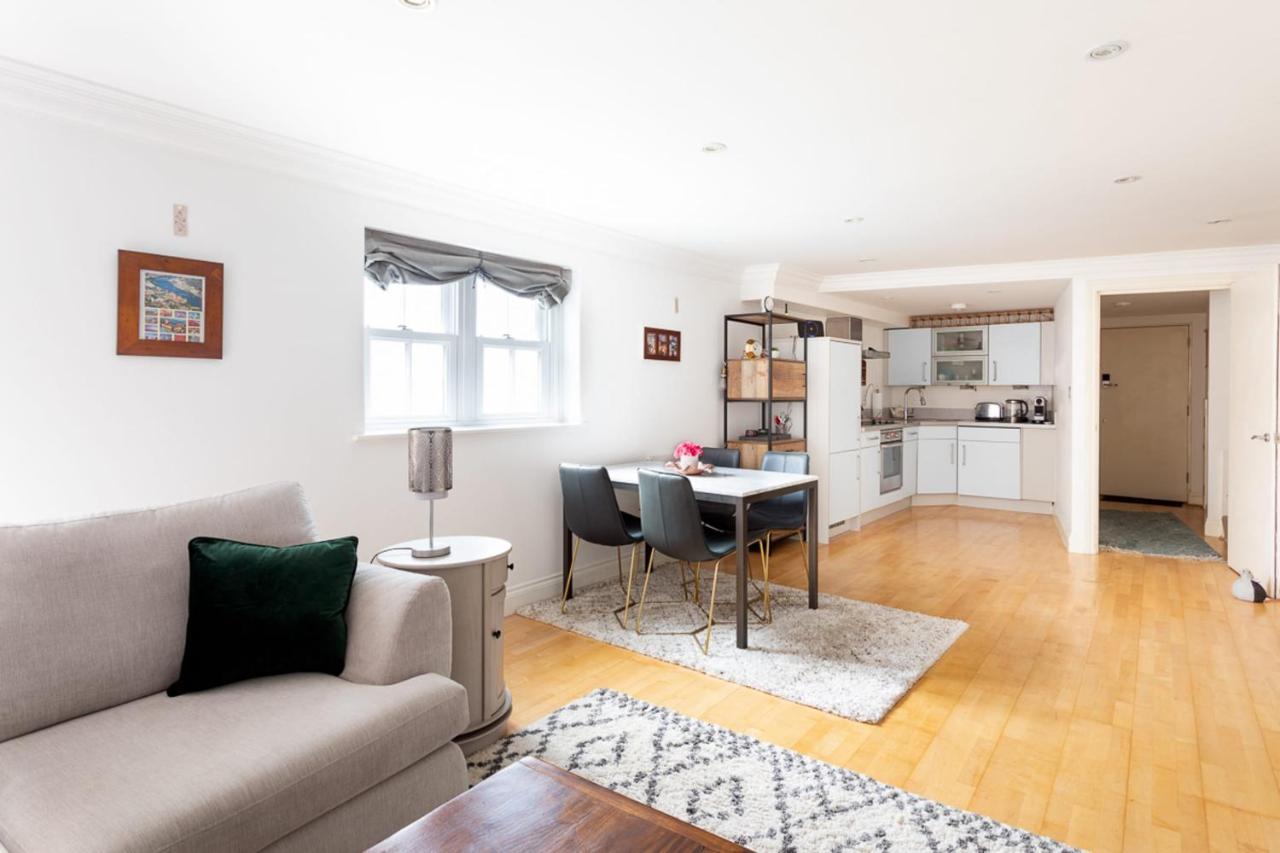 Duke Of Clarence Duplex *