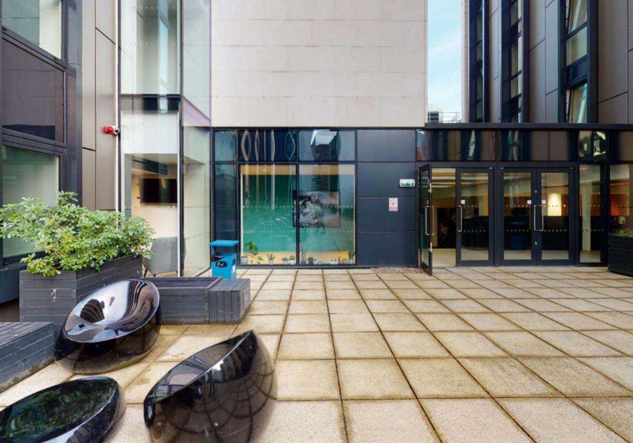 Apartment Trendy At Iq Hammersmith In London