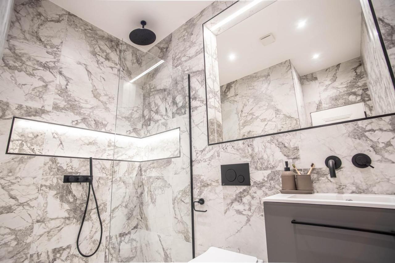 Modern & Chic One Bedroom In Fitzrovia By Sojo Londres