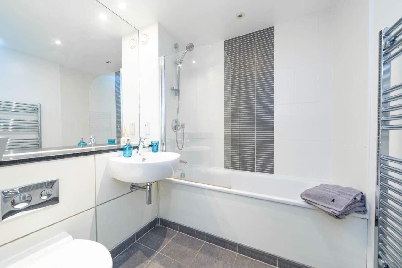 Stylish One Bedroom Close To The Of Appartement *