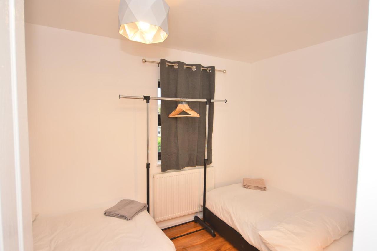Apartamento Newly Refurbished 3 Bedroom House Londres