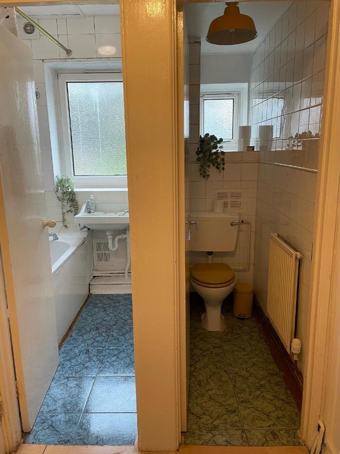 Centrally Located 2- Bedroom Apartment With Garden Apartment