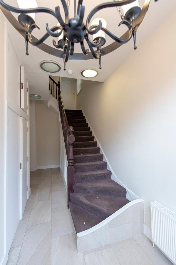 Fabulous In Superb Location Appartement *