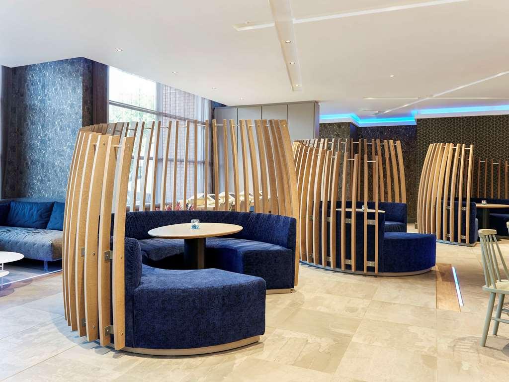 Novotel Heathrow Airport T1 T2 And T3 Hotel 4*
